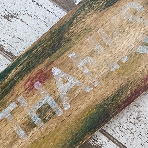 GIVE THANKS slightly distressed sign!Perfect for THANKSGIVING and ALL YEAR🍁☀️❄️ - Picture 5 of 8